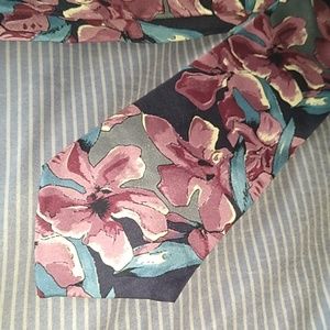 Mens Tie Silk Accents